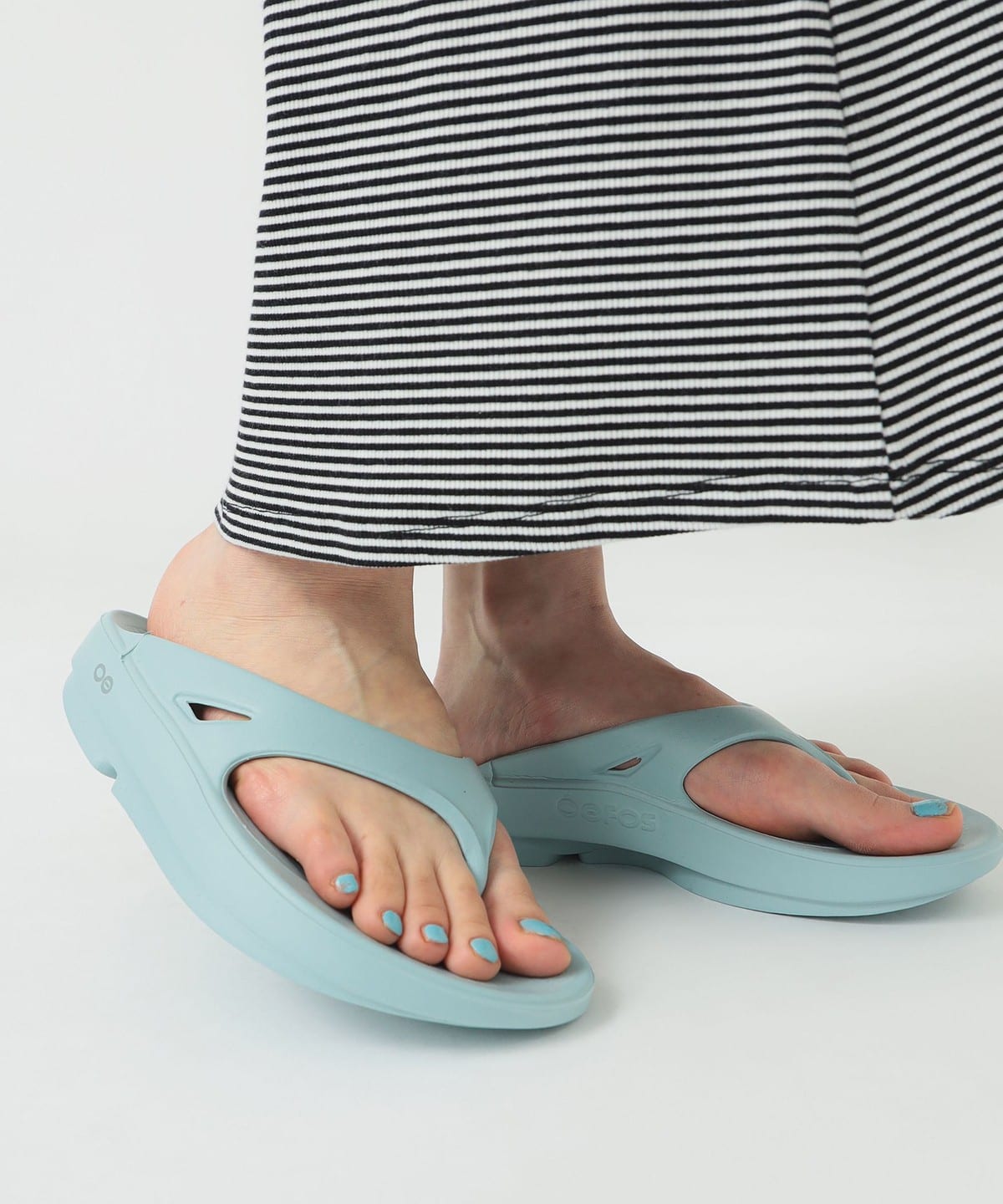 OOFOS ウーフォス / OOriginal(22 24cm) シューズ WOMEN NEPTUNE BLUE 23 OOFOS ウーフォス / OOriginal(22 24cm) シューズ WOMEN NEPTUNE BLUE 23