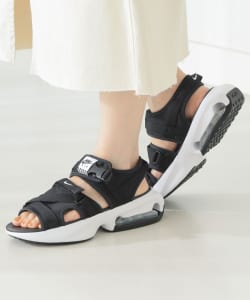 ▲NIKE / ウィメンズ エアマックス ソル サンダル