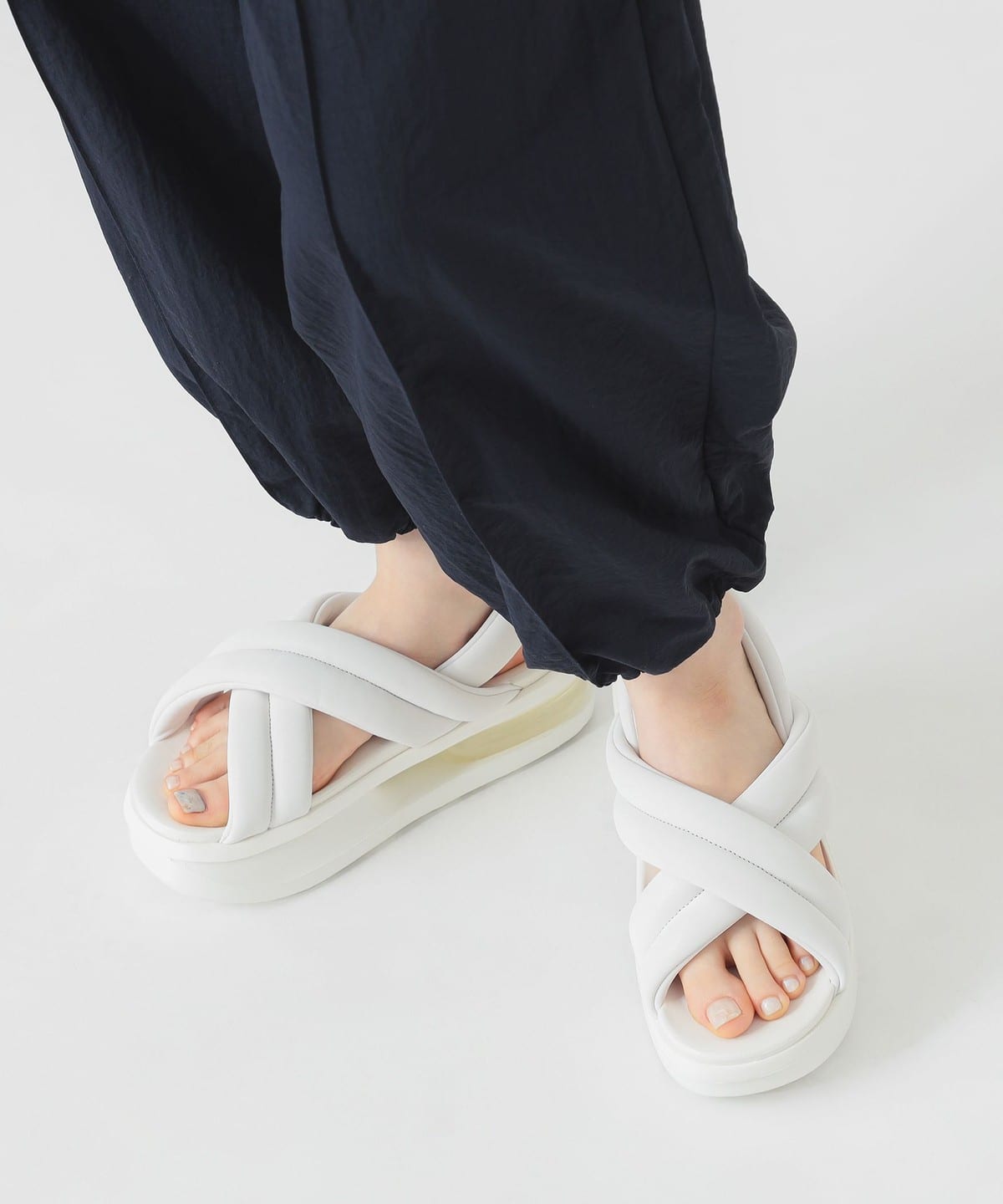 NIKE ナイキ / エアマックス アイラ サンダル(23 25cm)FJ5929 シューズ WOMEN SUMMIT WHITE 25 NIKE ナイキ / エアマックス アイラ サンダル(23 25cm)FJ5929 シューズ WOMEN SUMMIT WHITE 25