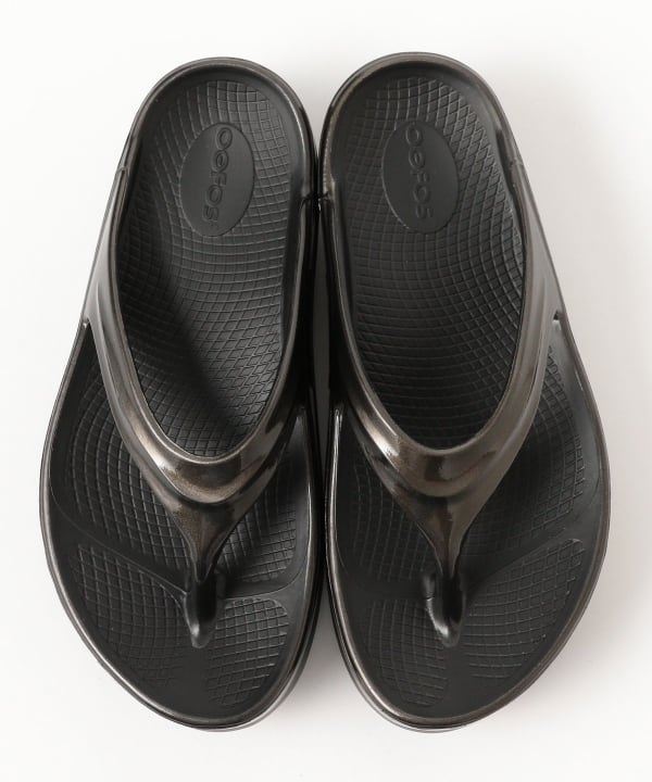 新品★BEAMS OOFOS OOmega 28cm ビームス　黒 OOFOS OOmega EXCLUSIVE 28cm ビームス 黒 B:MING by BEAMS