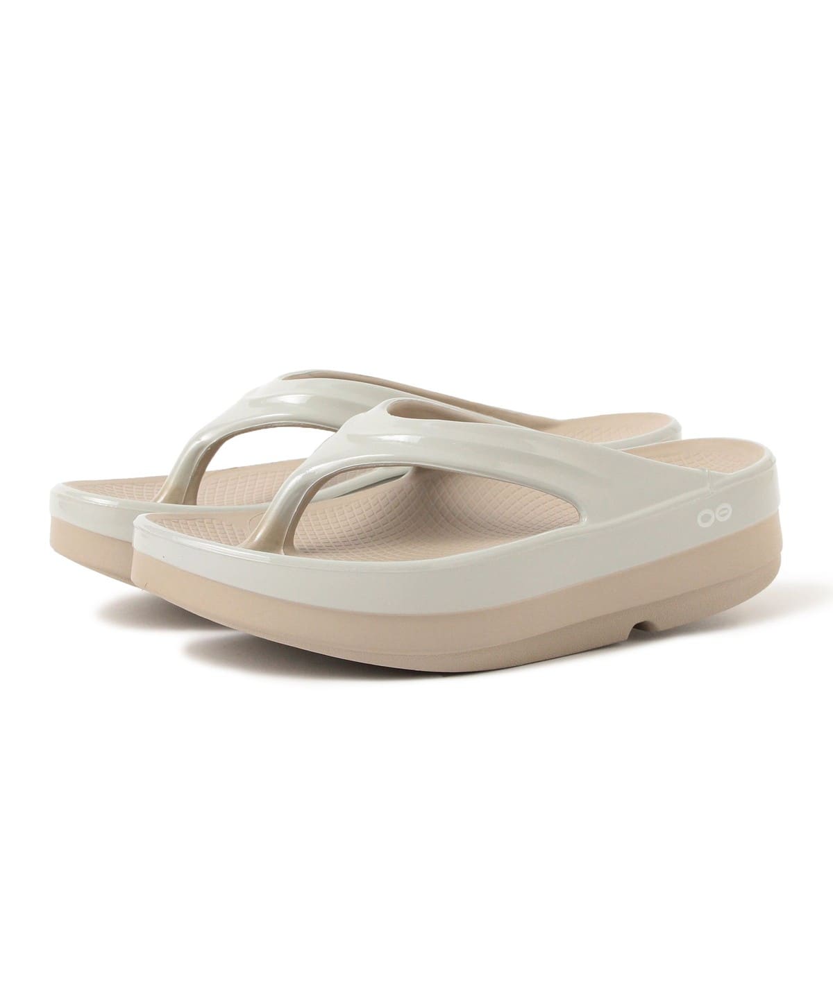 【リカバリーサンダル】OOFOS ウーフォス / OOmega Luxe(23 25cm) シューズ WOMEN NOMAD/FOG 24(M5/W7) 【リカバリーサンダル】OOFOS ウーフォス / OOmega Luxe(23 25cm) シューズ WOMEN NOMAD/FOG 24(M5/W7)