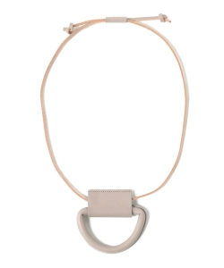 ▲B:MING by BEAMS / モチーフレザーネックレス