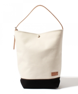 buddy × B:MING by BEAMS / 別注 Coller ショルダーバッグ