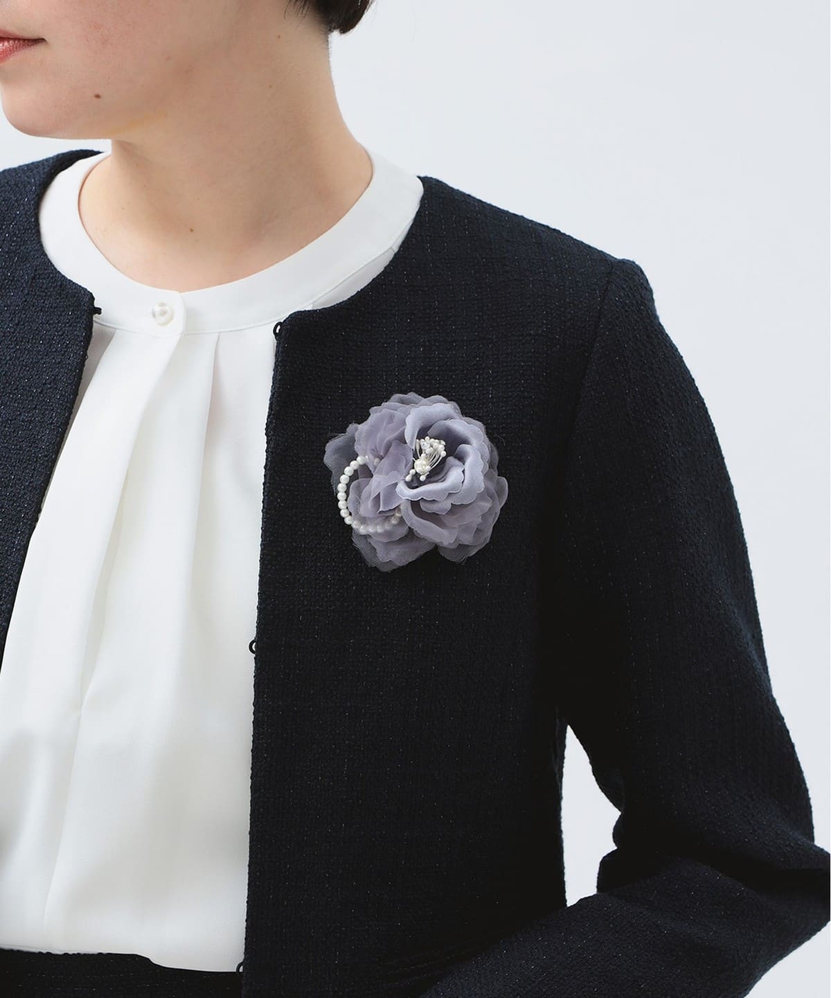 コンビ フラワー コサージュ【入園式・卒園式】 アクセサリー WOMEN GREY ONE SIZE コンビ フラワー コサージュ【入園式・卒園式】 アクセサリー WOMEN GREY ONE SIZE