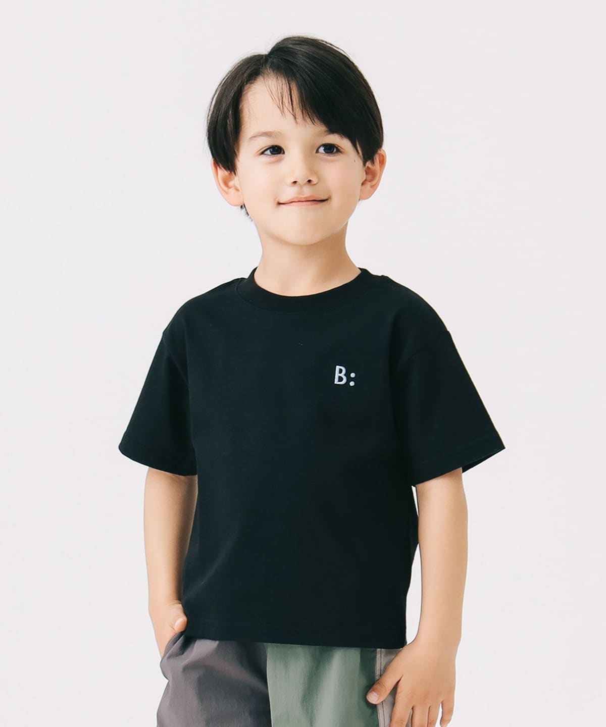 エンブロイダリー クルーネック Tシャツ 2025SS(100 140cm) Tシャツ・カットソー BLACK 130 エンブロイダリー クルーネック Tシャツ 2025SS(100 140cm) Tシャツ・カットソー BLACK 130