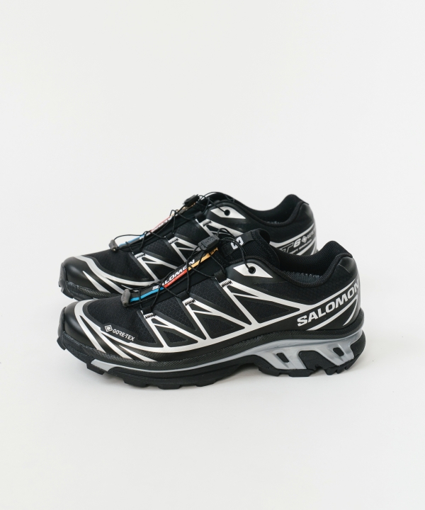 Shoes : SALOMON