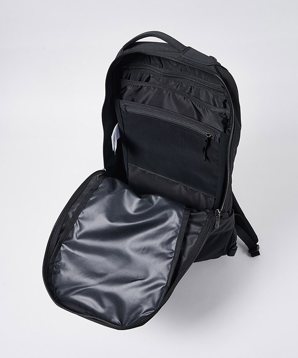 BEAMS ARC'TERYX / 男裝背包ARRO 22L（包包後背包）網購｜BEAMS