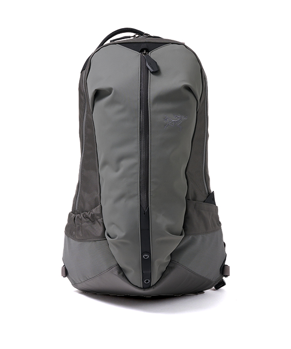 BEAMS ARC'TERYX / 男裝背包ARRO 22L（包包後背包）網購｜BEAMS