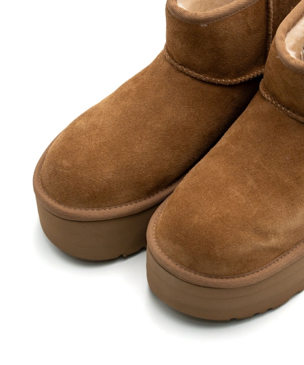 Mini on sale uggs classic