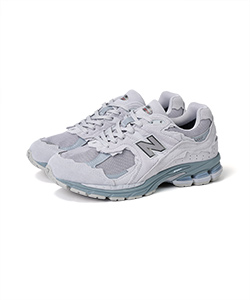 〈WOMEN〉New Balance / 2002R 破壞款 / GoreTex
